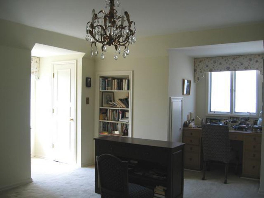 Property photo 11 - Prestigious & Private! Spacious 2-Story Home on 1+ Acre Lot